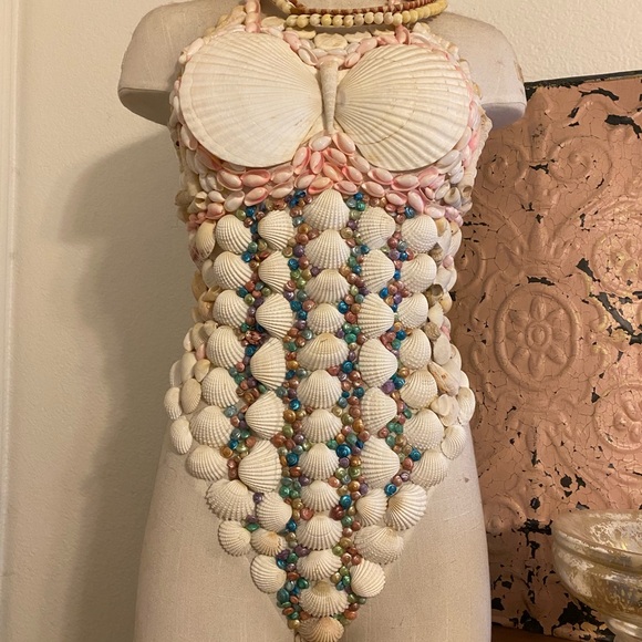 Meet your Posher, Nina - Picture 2 of 16